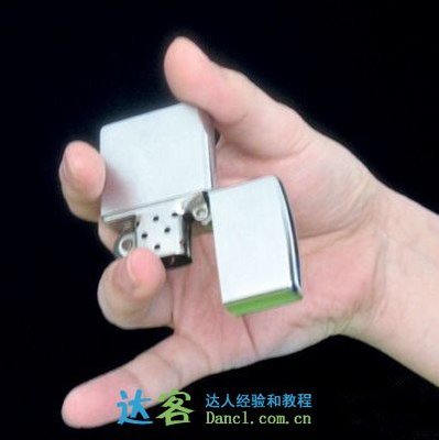 zippo打火机玩法【动态图解教程】 zippo打火机玩法图解