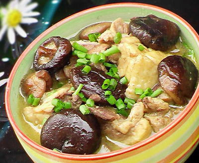 香菇鸡汤怎么做的 香菇炖鸡汤