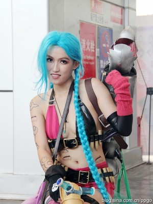 实拍：哈尔滨动漫周cosplay妹子萌萌哒(组图)