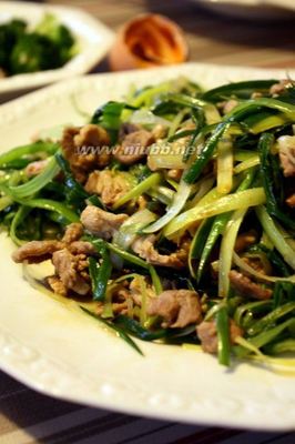 百吃不厌大葱炒肉丝-friedleek(porree)withpork leek