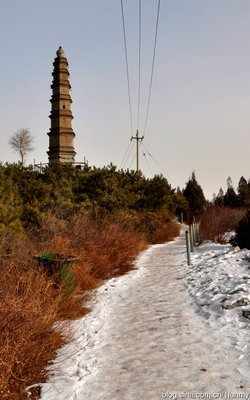 踏雪寻踪识傅山－－兼记崛围山三寺（窦大夫祠、净因寺、多福寺） 窦大夫祠