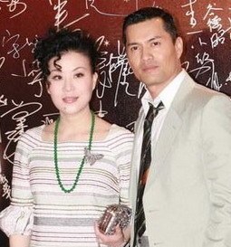 吕良伟老婆杨小娟乃杨尚昆小女儿[图] 吕良伟的老婆