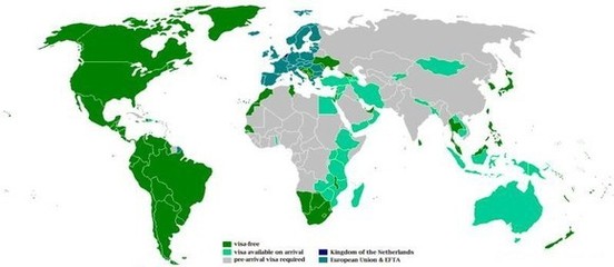 看完这个你就知道为什么明星那么喜欢加入外国国籍了，中国护照， 外国国籍的中国明星