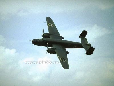 东京上空30秒：B-25B米切尔轰炸机