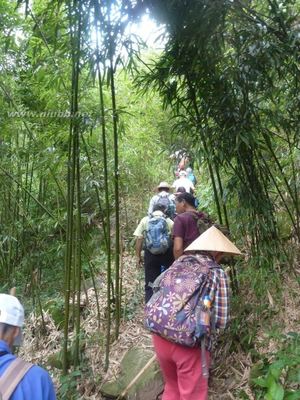 山山登山队：沿着井空里峡谷溪流一直往上——溯溪