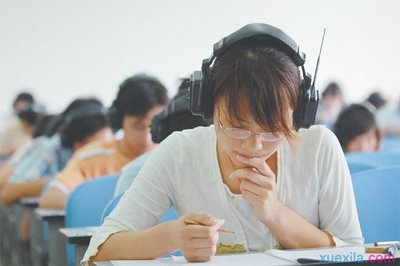 如何识别英语听力中的数字：听力中数字识别包括年代、日期、星期