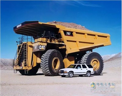 450吨自卸卡车中的巨无霸 别拉斯75710 （转载） belaz75710