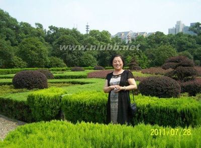 恭祝博友们三节（教师节、中秋节、国庆节）快乐！藏头诗（5）（因 教师节藏头诗