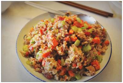 香肠炒饭 青菜香肠炒饭