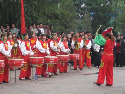 山西威风锣鼓 （中国五鼓之一） 山西威风锣鼓表演视频