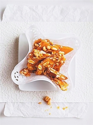 迪斯尼的peanutbrittle花生脆糖视频及具体操作流程 peanut brittle