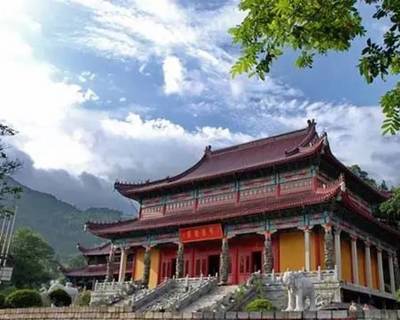 为什么全国的寺院护法神是韦陀菩萨，而九华山不是？ 九华山寺院住宿