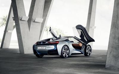 BMW宝马i8正式规格 bmwi8世界有几辆