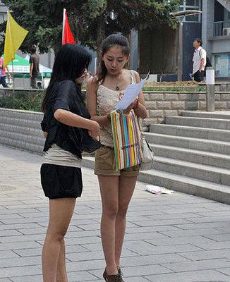 周冬雨和他的美女同学 周冬雨同学