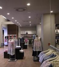  服装加盟店10大品牌 优良服装加盟店 店址的三个要素