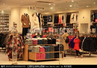  服装店陈列效果图 服装店商品陈列的12中常见手法