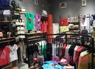  服装店店面 闲谈开服装店的三大关键部分!货源店面销售