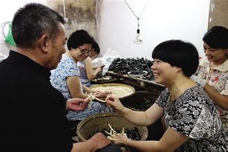  南乐附近小饰品加工 饰品加工手艺人老张