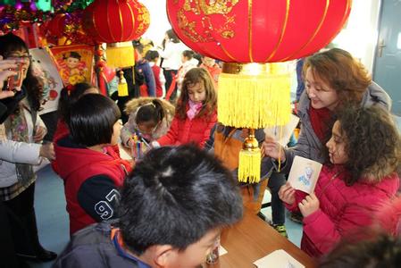  走访慰问困难群众 对节日走访的一些思考