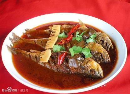 家焖黄花鱼的做法 家常焖黄花鱼