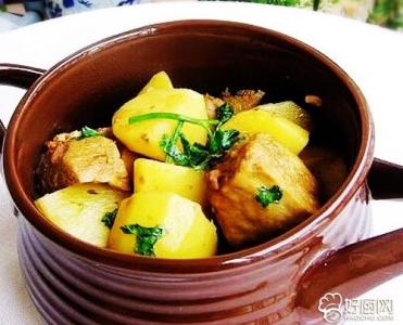 红烧土豆冻豆腐 土豆炖冻豆腐