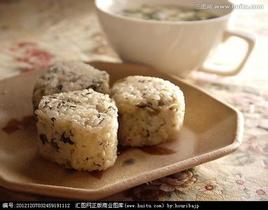 早餐卖糯米饭团的利润 简单早餐－－饭团