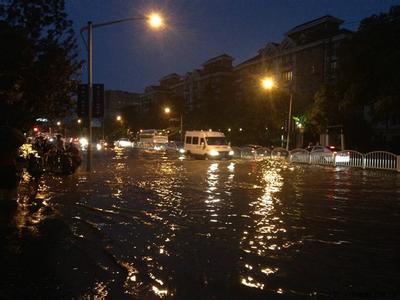 9.13上海特大暴雨 9・13上海特大暴雨 9・13上海特大暴雨-简介，9・13上海特大暴雨