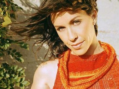 alanis morissette课文 Alanis Morissette