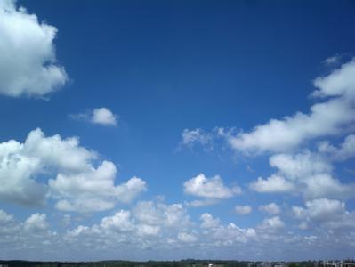 盛夏的天空歌词 盛夏的天空