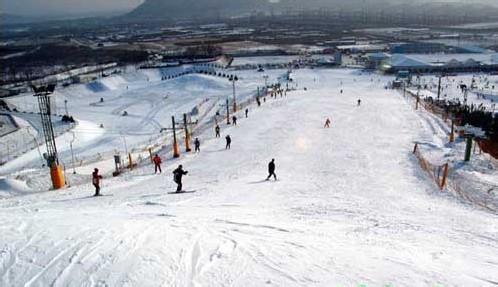 北京军都山滑雪场 北京军都山滑雪场-简介，北京军都山滑雪场-交