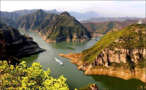 小浪底黄河三峡风景区 小浪底黄河三峡风景区-简介，小浪底黄河三