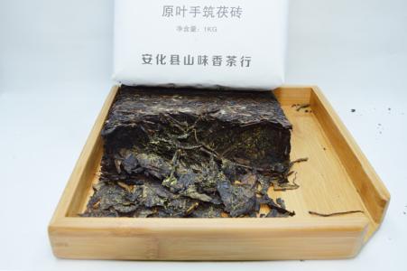 手筑茯砖 手筑茯砖-手筑茯砖的特点，手筑茯砖-手筑茯砖茶的功效