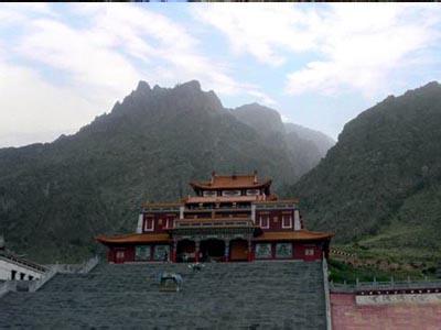 贺兰山南寺生态旅游区 贺兰山南寺生态旅游区 贺兰山南寺生态旅游区-简介，贺兰山南寺生