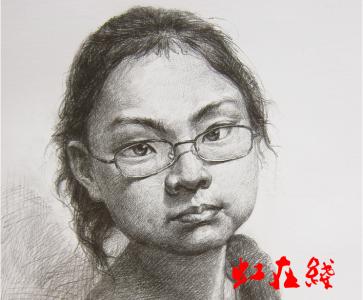 素描图片与真实照片 素描中如何将头发画的真实不呆板