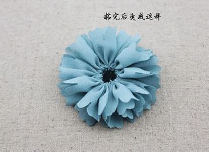 漂亮手工布艺小花做法 漂亮的布艺小花DIY