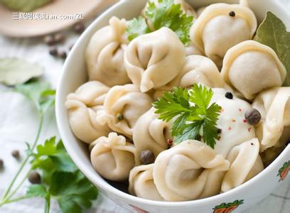 立冬吃饺子的作文 立冬为什么要吃饺子