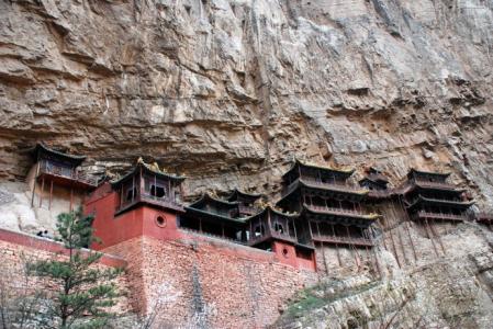 不属于三大悬空寺的是 悬空寺的包容