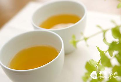 夏天适合喝什么茶 夏天喝什么茶好？适合夏天喝的6种茶