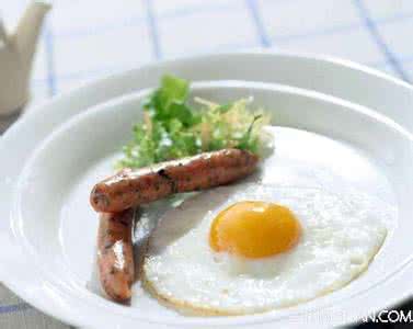 煎鸡蛋和煮鸡蛋 煎鸡蛋和煮鸡蛋哪个更营养