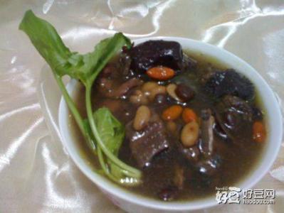 黑豆乌鸡汤 黑豆乌鸡汤怎么做好吃