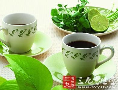 空腹喝绿茶 空腹喝绿茶肠胃保健不利