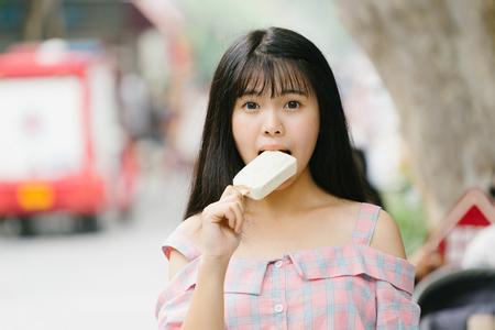 广场舞善良的姑娘 每一个爱吃的姑娘，都是善良的姑娘