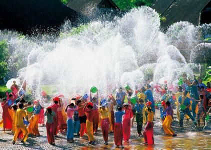 泼水节的意义 泼水节泼水怎么泼，代表什么意义