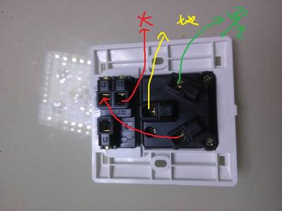 三孔插座怎么接线 三孔插座怎么接线?三孔插座接线要注意的问题是什么?