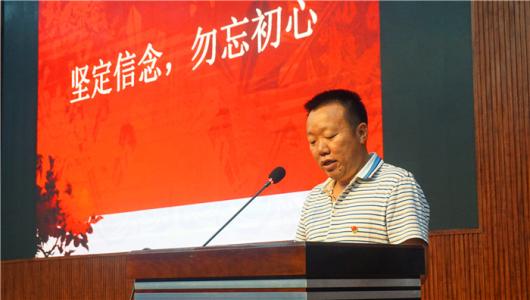 表彰大会校长讲话稿 校长中考表彰大会讲话