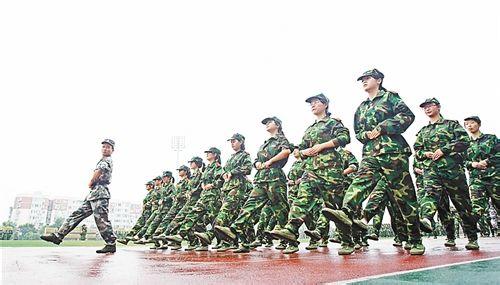 高一新生军训总结 大学新生的军训总结