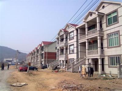 农民自建低层住宅 什么是农民自建低层住宅？农民自建低层住宅违法吗？